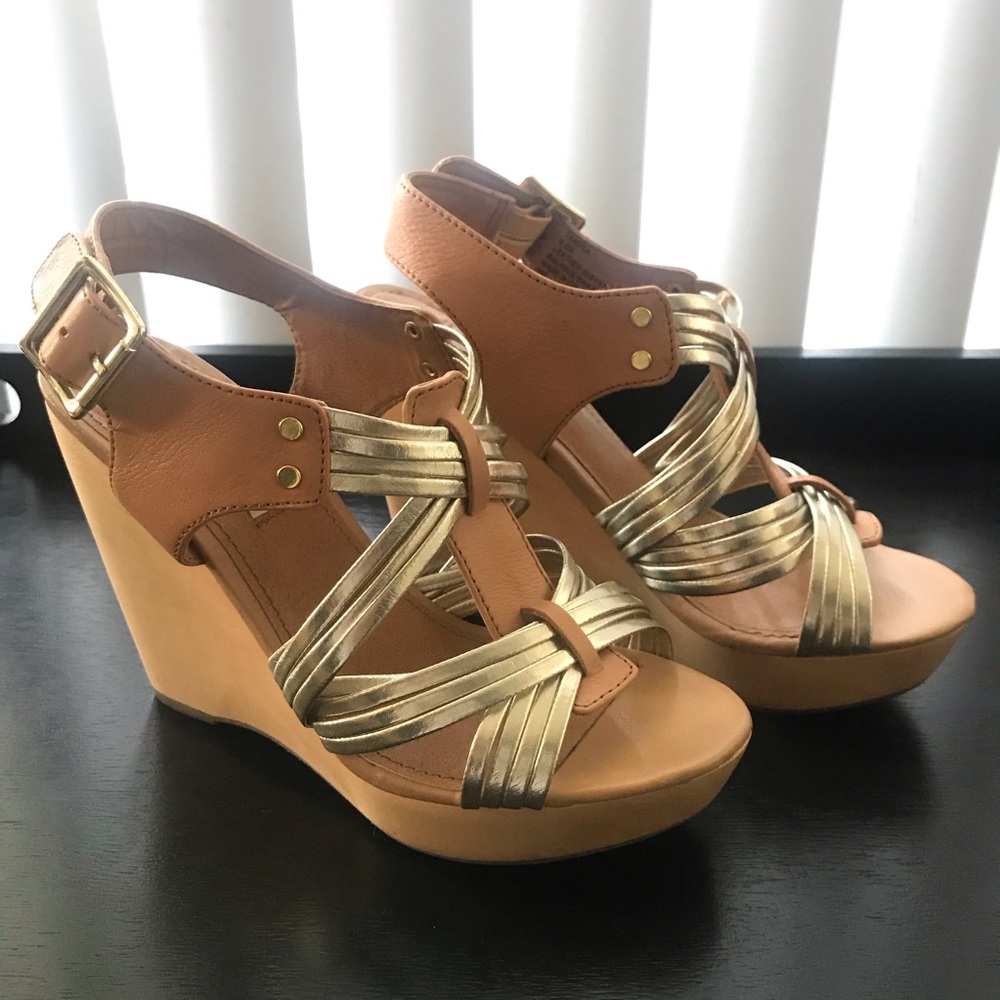 Tampa Wood Wedges Leather and Metallic upper